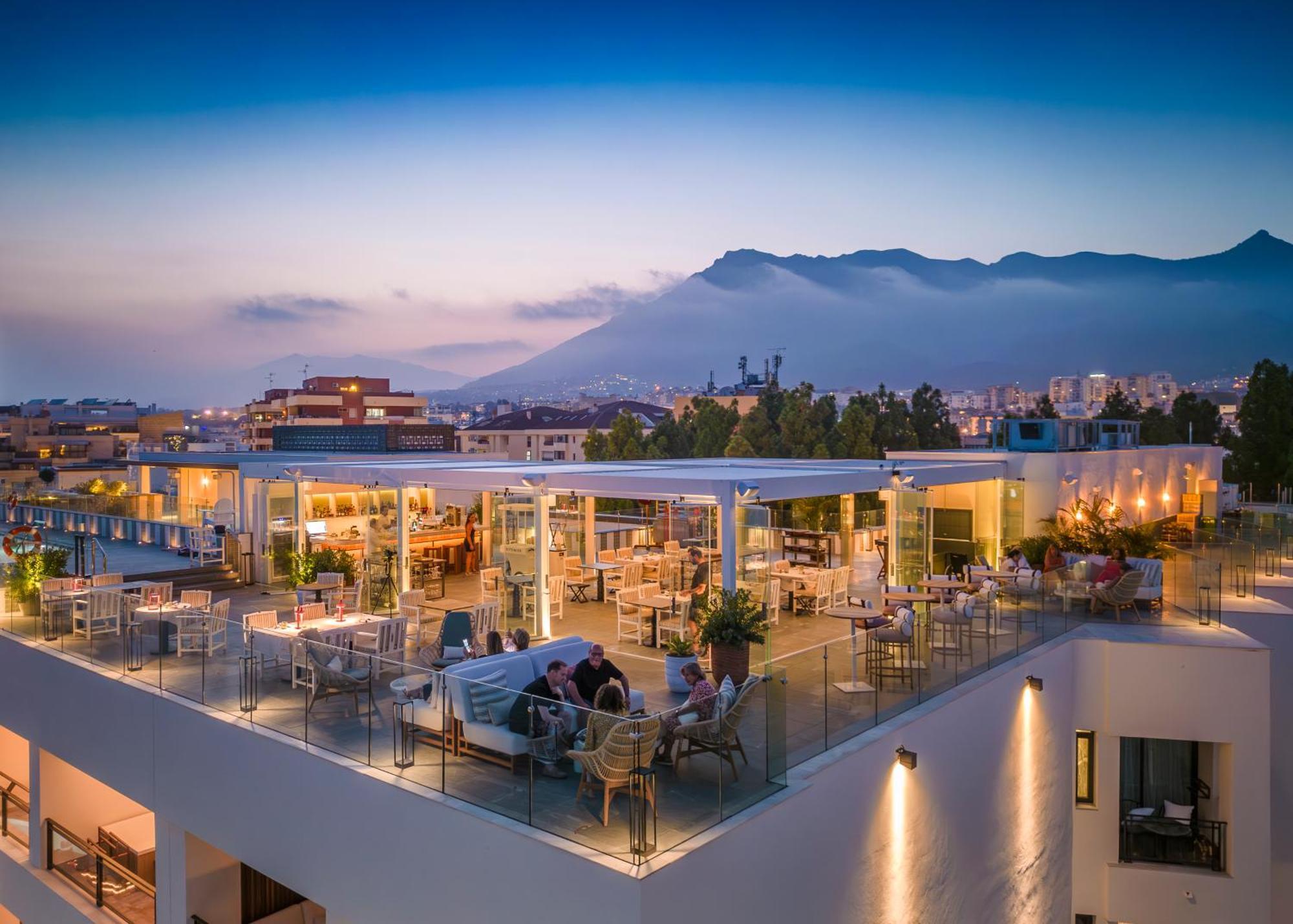Hotel Fuerte Marbella Esterno foto